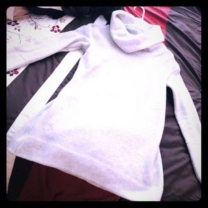 White long sleeve sweater